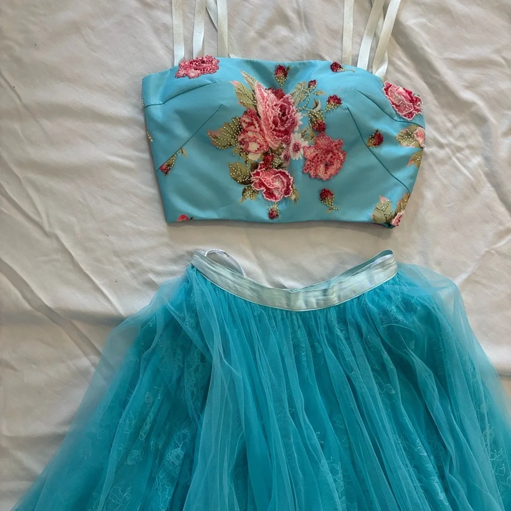 Stunning Sherri Hill 2Pc Formal-Size 0 - Picture 3 of 14